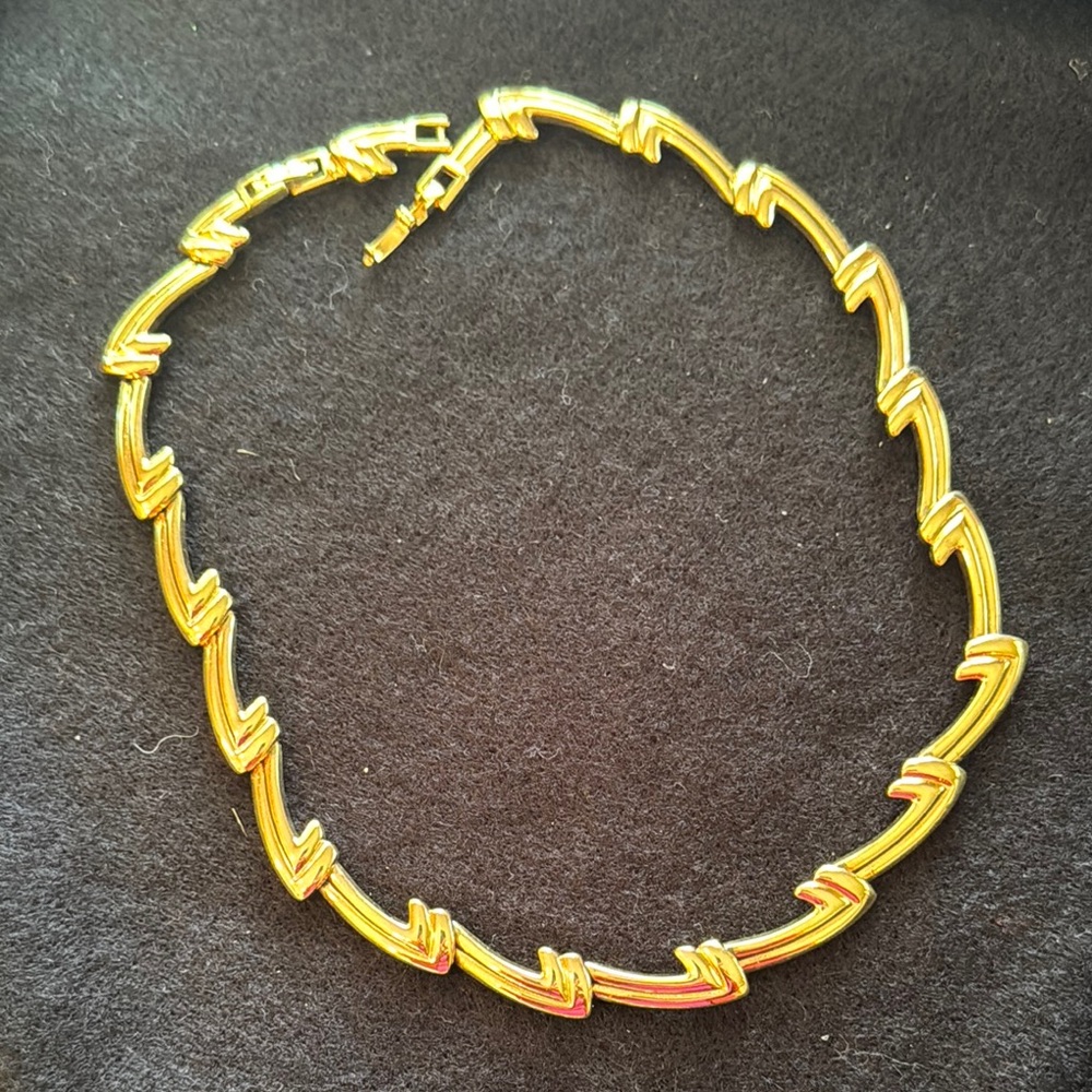 Elegant Monet Gold Choker Necklace